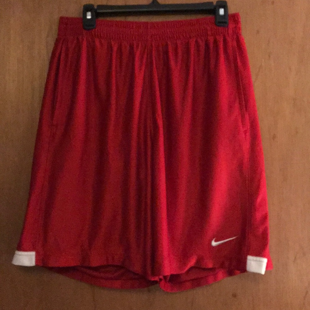 Like New Men’s Nike Athletic Shorts Size L